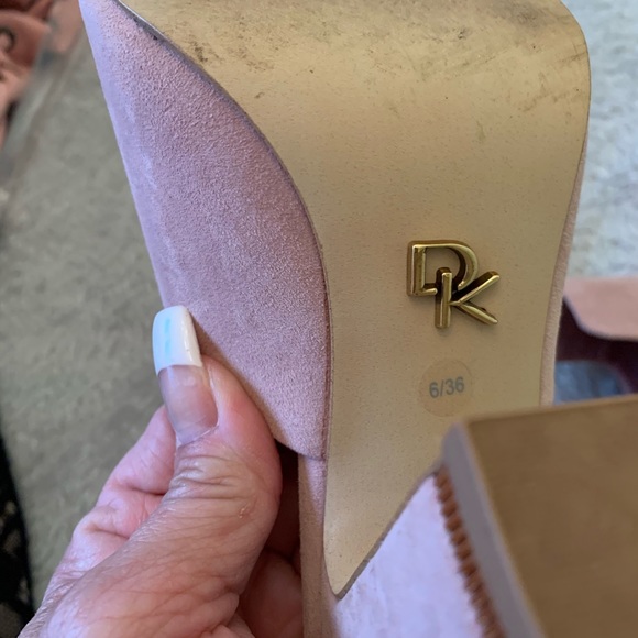 Donna Karan Suede Mules Rose Pink - Picture 3 of 3